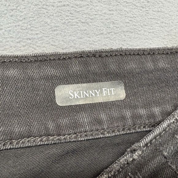 Judy Blue Jeans Size 16W Skinny Fit Distressed Buffalo Plaid Black Stretch - Picture 11 of 12